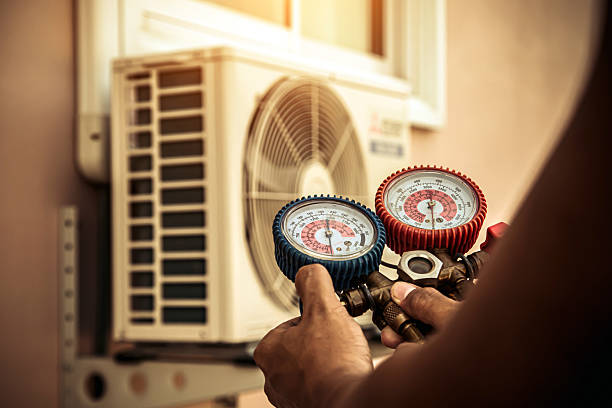 Professional Hvac technician working in Union Grove, WI
